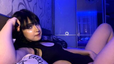 KiraLowkey live cam on Cam4