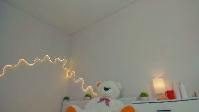 KiraRM live cam on Cam4