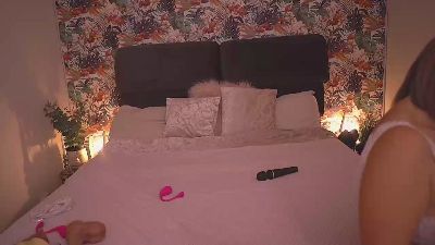 KiraRoxx live cam on Cam4