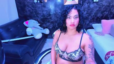 Kira_Blake live cam on Cam4
