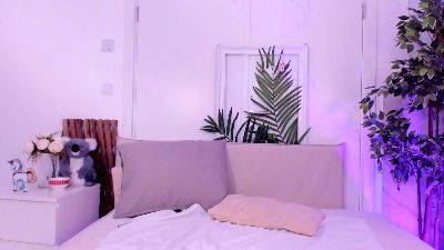 Kirana_Hayes live cam on Cam4