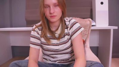 KirstieBarclay live cam on Cam4