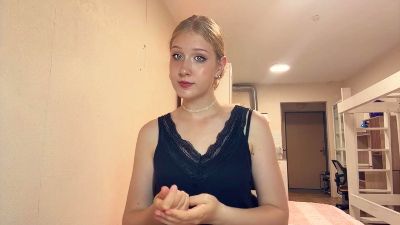 KirstinNeat live cam on Cam4