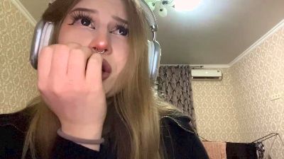 KirstinRuetz live cam on Cam4
