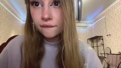 KirstinRuetz live cam on Cam4