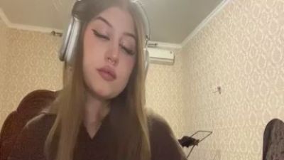 KirstinRuetz live cam on Cam4