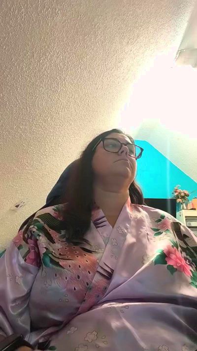 Kisiline live cam on Cam4