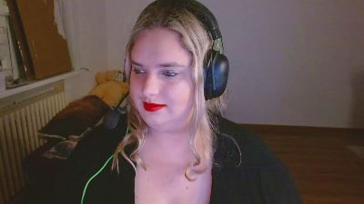 KitsuneAiko live cam on Cam4