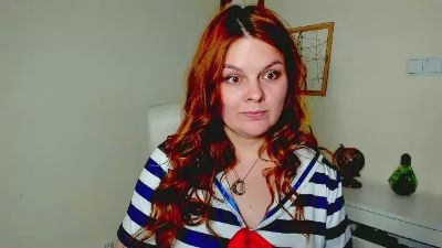 KittenGingerxo live cam on Cam4
