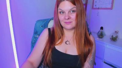 KittenGingerxo live cam on Cam4