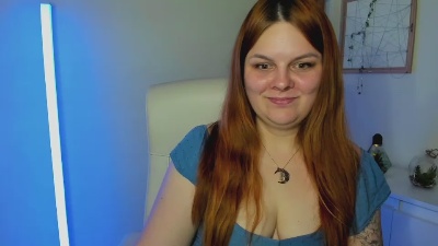 KittenGingerxo live cam on Cam4