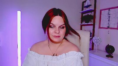 KittenGingerxo live cam on Cam4