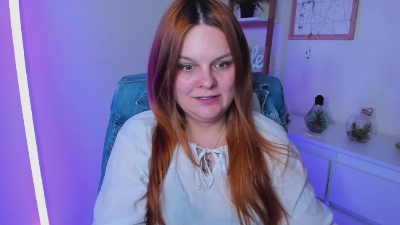 KittenGingerxo live cam on Cam4