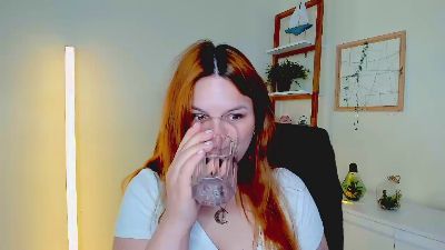 KittenGingerxo live cam on Cam4