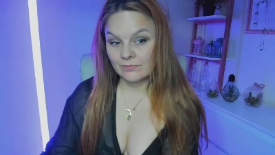 KittenGingerxo live cam on Cam4