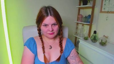 KittenGingerxo live cam on Cam4