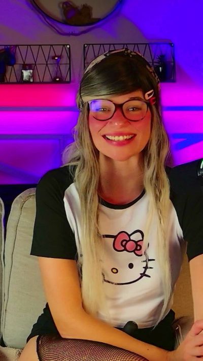 Kittoucharme live cam on Cam4