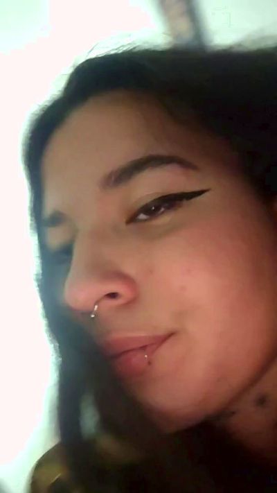 Kittty_1822 live cam on Cam4