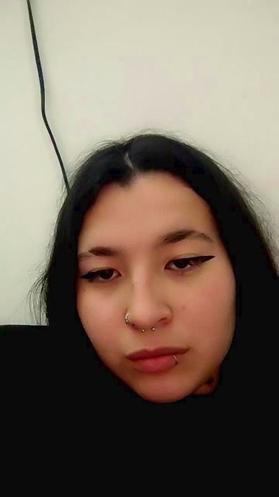 Kittty_1822 live cam on Cam4