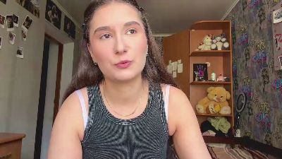 KittyNoSkirty live cam on Cam4