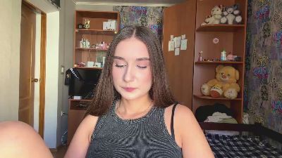 KittyNoSkirty live cam on Cam4