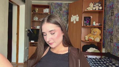 KittyNoSkirty live cam on Cam4