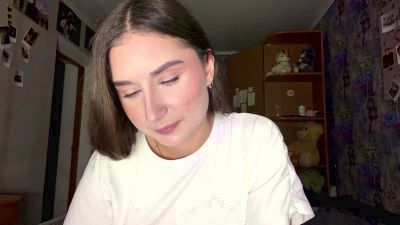 KittyNoSkirty live cam on Cam4