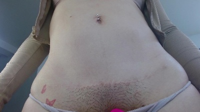 Kitty_Amira live cam on Cam4