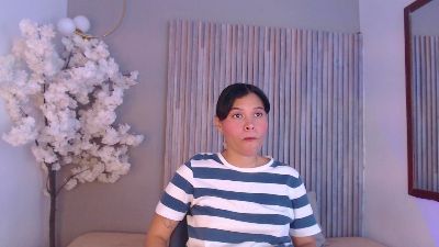 Kitty_Desire2 live cam on Cam4