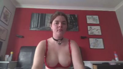 Kitty_Magesty live cam on Cam4