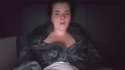 Kitty_Magesty live cam on Cam4