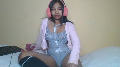 Kitty_Sexxy live cam on Cam4