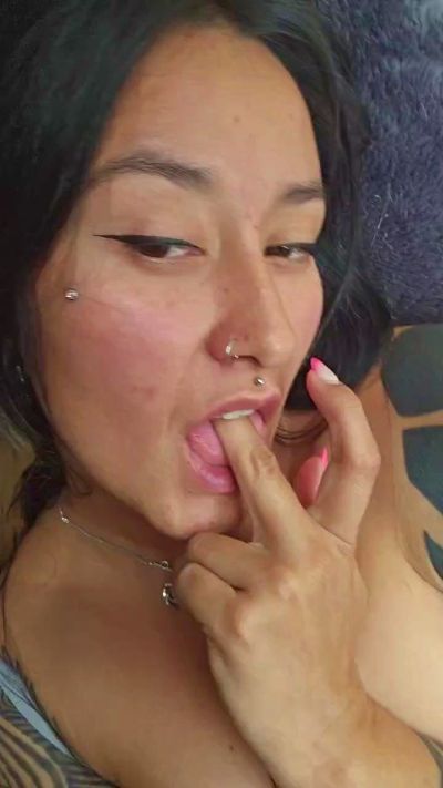 Kitty_goddess live cam on Cam4