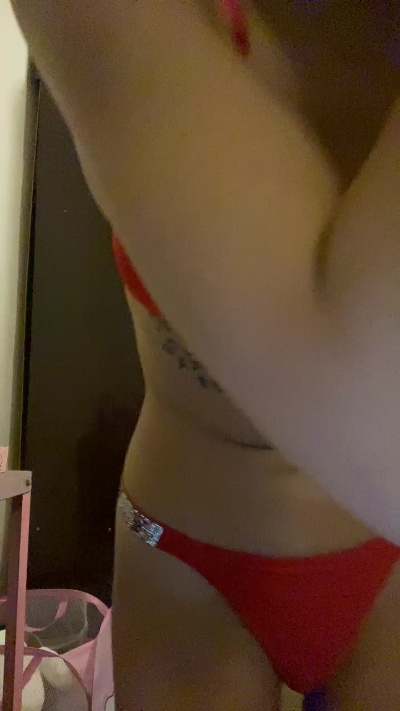 Kittyprettybby live cam on Cam4