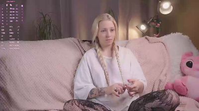 KiyokoMarden live cam on Cam4