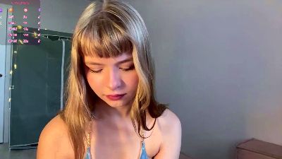 KizzieFrenger live cam on Cam4