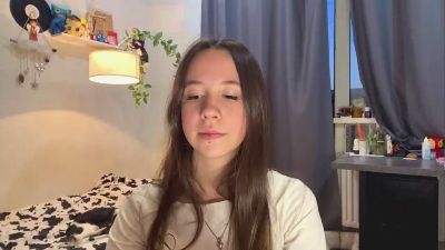 KizzieLudwick live cam on Cam4