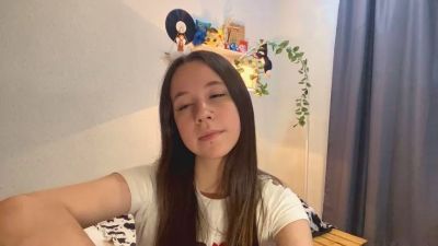 KizzieLudwick live cam on Cam4