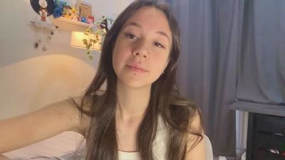 KizzieLudwick live cam on Cam4