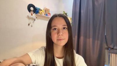 KizzieLudwick live cam on Cam4