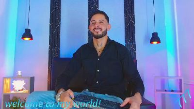 Klark_kent live cam on Cam4