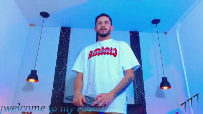 Klark_kent live cam on Cam4