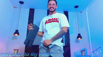 Klark_kent live cam on Cam4