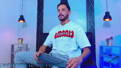 Klark_kent live cam on Cam4