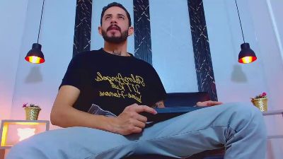 Klark_kent live cam on Cam4