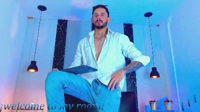 Klark_kent live cam on Cam4