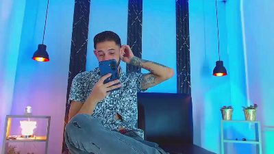 Klark_kent live cam on Cam4
