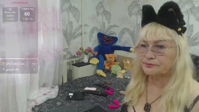 Kleopatra675 live cam on Cam4