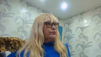 Kleopatra675 live cam on Cam4