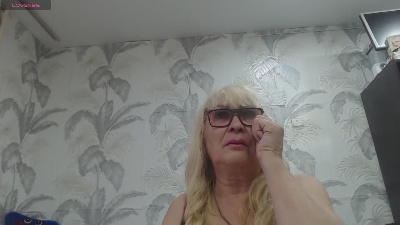 Kleopatra675 live cam on Cam4